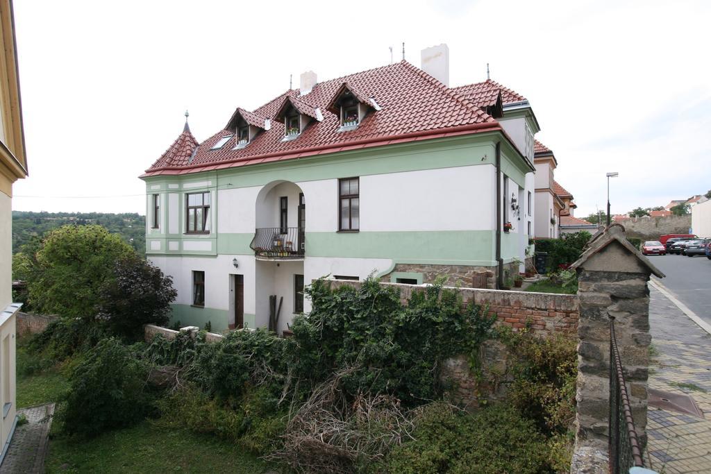 Bed and breakfast Pension Grant Lux Znojmo Extérieur photo