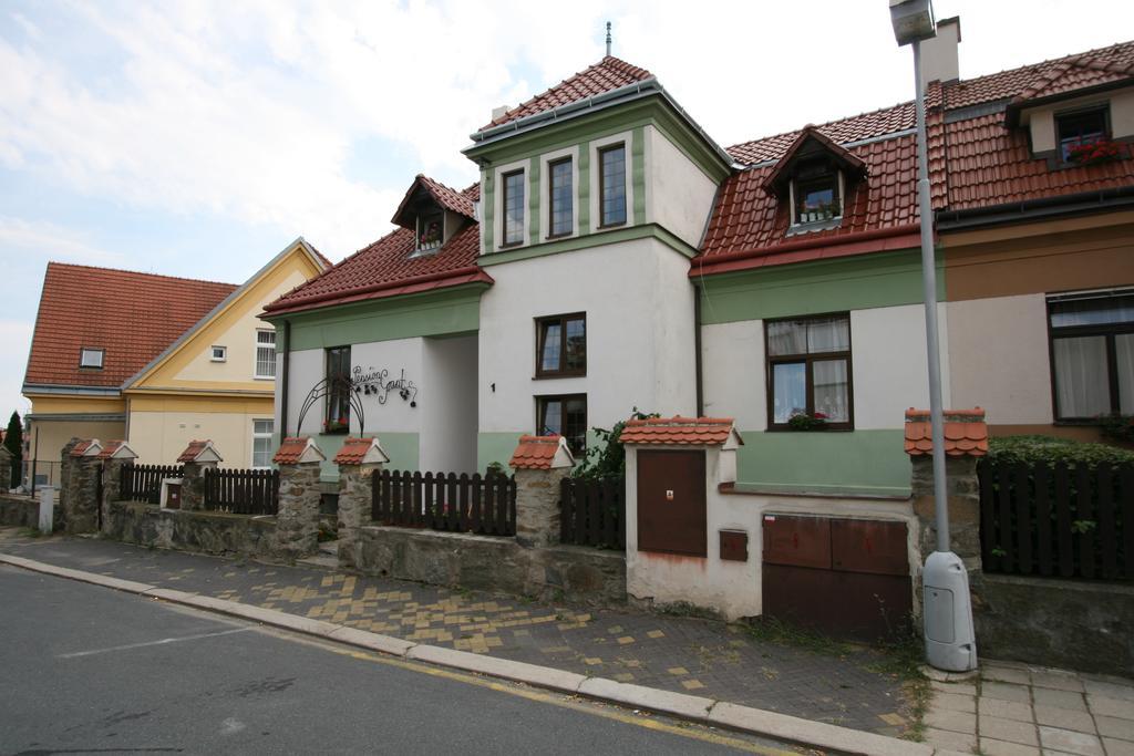 Bed and breakfast Pension Grant Lux Znojmo Extérieur photo